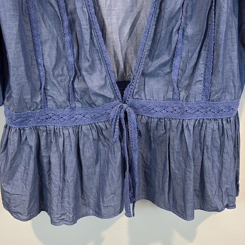 Matilda Jane Chambray Crochet Trim Tie Front Peplum Hem Top Size Large - Picture 3 of 7